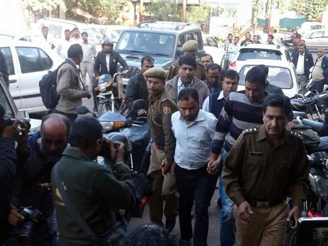 जयपुर : 'इंडियन ऑयल का गिरफ्तार मैनेजर ISIS के सदस्यों से ऑनलाइन संपर्क में था'