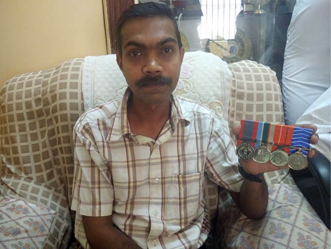 पूर्व सैन्य अधिकारी से सरकारी नौकरी के लिए 30 लाख की रिश्वत मांगी, मेडल लौटाएंगे