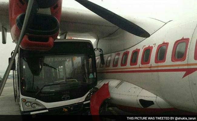 नींद में था जेट एयरवेज़ का बस ड्राइवर, '400 करोड़' के एयर इंडिया प्लेन से जा भिड़ा