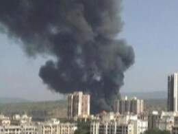 मुंबई के कांदिवली इलाके में भीषण आग, दो की मौत, सैकड़ों झुग्गियां खाक मुंबई के कांदिवली इलाके में भीषण आग, दो की मौत, सैकड़ों झुग्गियां खाक