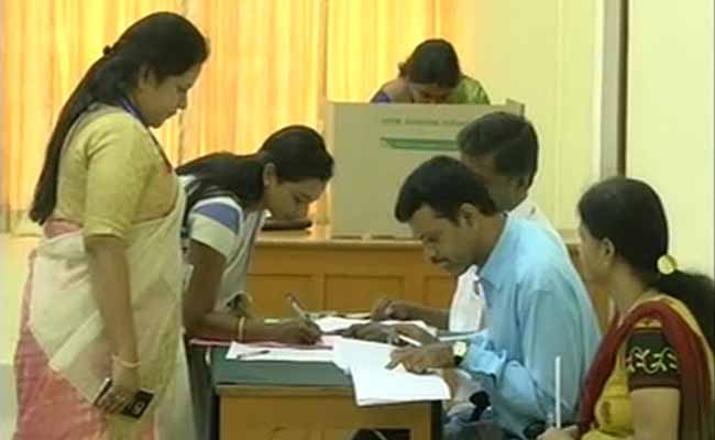 Congress Eyes Majority In Karnataka Legislative Council Polls