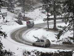 Light Snowfall In Jammu and Kashmir's Pahalgam