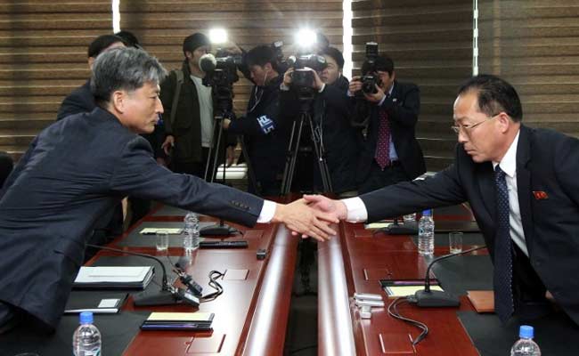 Two Koreas Take High-Level Talks Into Second Day