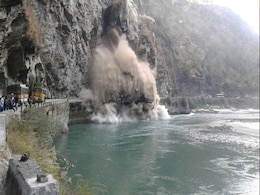 Chandigarh-Manali Highway Blocked After Major Landslide Chandigarh-Manali Highway Blocked After Major Landslide
