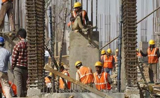 Gujarat Labour Reforms Bill Gets President Pranab Mukherjee's Approval