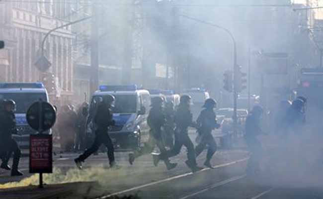 69 Police Officers Injured In Clashes In Eastern Germany