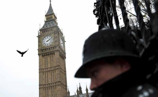 Paris Attacker Met in UK With Suspected Extremists: Report