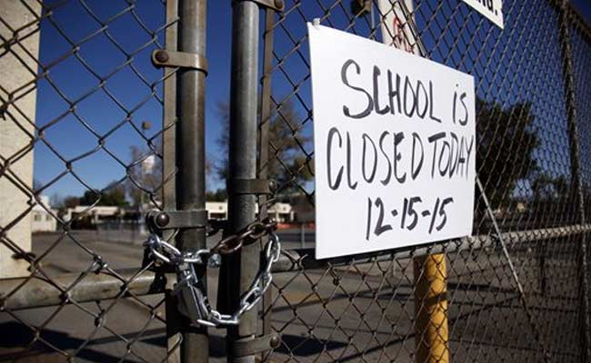 Facing The Same Threat, Schools In L.A. And N.Y. Took Different Tacks