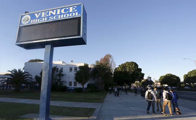 Los Angeles Defends School Closure After Email Threat