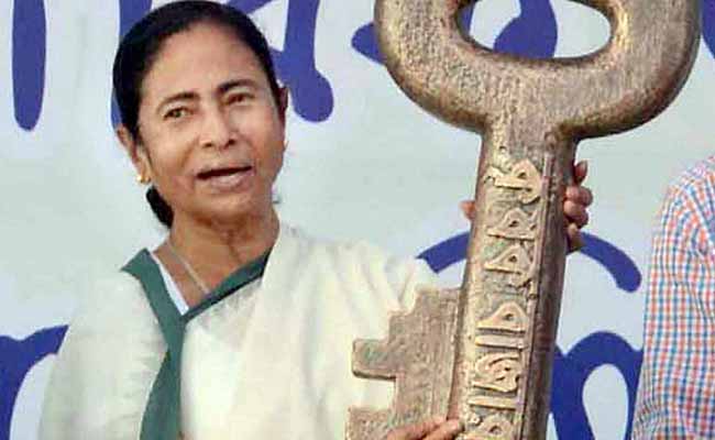 Left Front Says Mamata Banerjee Government Prime Enemy of Masses