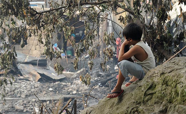 9 Killed In Fire In A Slum in Manila