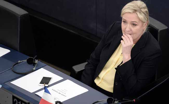 France's Le Pen Under Investigation For Tweeting Grisly ISIS Images