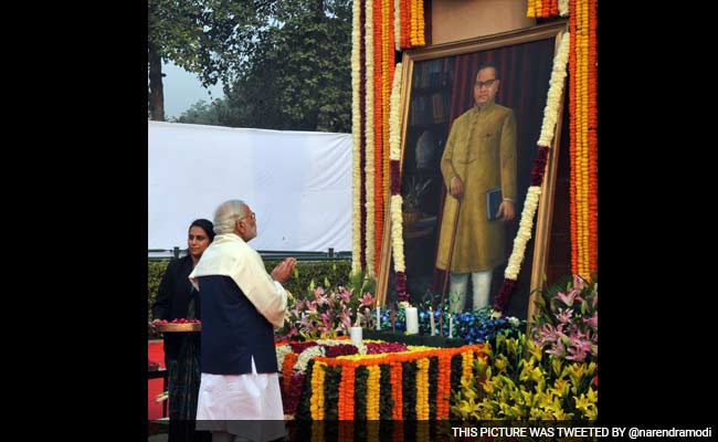 President Mukherjee, PM Modi Remember BR Ambedkar on His 60th Death Anniversary
