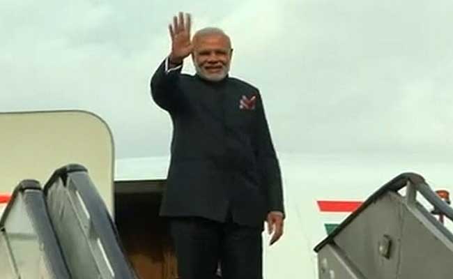 Narendra Modi's Pak Visit: Sushma Swaraj Says PM Has Acted Like 'Statesman'