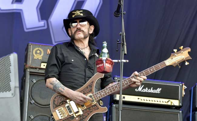 Motorhead Frontman Lemmy Dies Of Cancer At 70