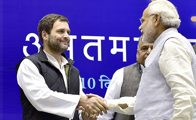 शरद पवार के जन्मदिन पर राहुल गांधी और पीएम मोदी ने मिलाया हाथ