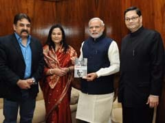Netaji Subhas Chandra Bose's Relatives Meet PM Modi In New Delhi