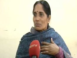 निर्भया की मां ने कहा, 'राहुल गांधी की वजह से पायलट बन पाया मेरा बेटा' निर्भया की मां ने कहा, 'राहुल गांधी की वजह से पायलट बन पाया मेरा बेटा'