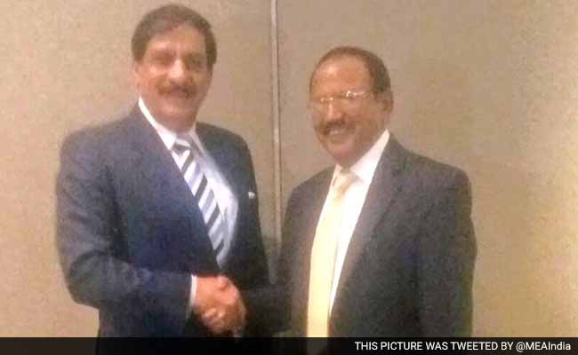 भारत और पाकिस्तान के राष्ट्रीय सुरक्षा सलाहकार के बीच बैंकाक में हुई 'गुपचुप' मुलाकात
