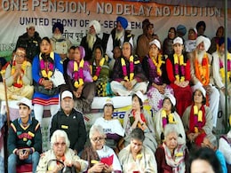 "केंद्र 15 मार्च तक भुगतान करे...": वन रैंक वन पेंशन ( OROP) पर सुप्रीम कोर्ट "केंद्र 15 मार्च तक भुगतान करे...": वन रैंक वन पेंशन ( OROP) पर सुप्रीम कोर्ट