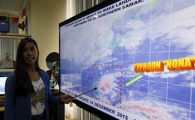 Typhoon Threatens Central Philippines, 750,000 Evacuated