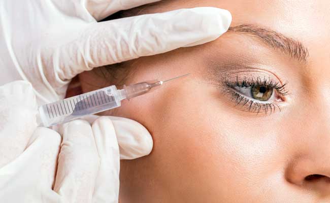 National Plastic Surgery Day: जानिए प्लास्टिक सर्जरी से जुड़े इन बातों में है कितनी सच्चाई, बहुत लोग करते हैं विश्वास