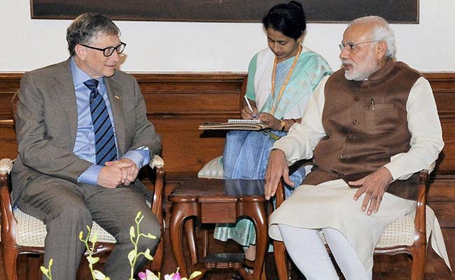 Bill Gates Meets PM Modi, Offers Support for Financial Inclusion Projects