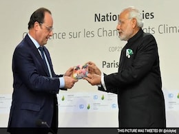 PM Modi, Francois Hollande Launch Ricky Kej's New Music Album in Paris PM Modi, Francois Hollande Launch Ricky Kej's New Music Album in Paris