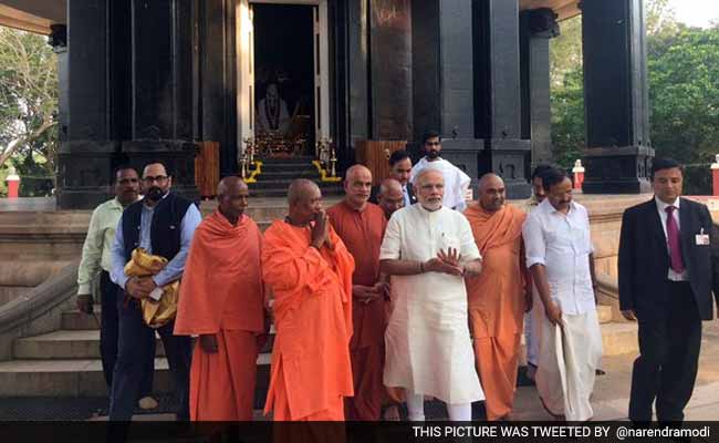 PM Modi Visits Sivagiri Mutt In Varkala, Pays Tribute To Narayana Guru