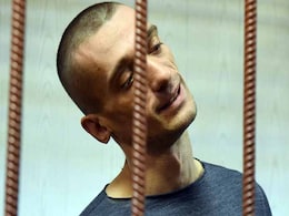 Russia Keeps Artist in Jail for Torching Security Headquarters Russia Keeps Artist in Jail for Torching Security Headquarters