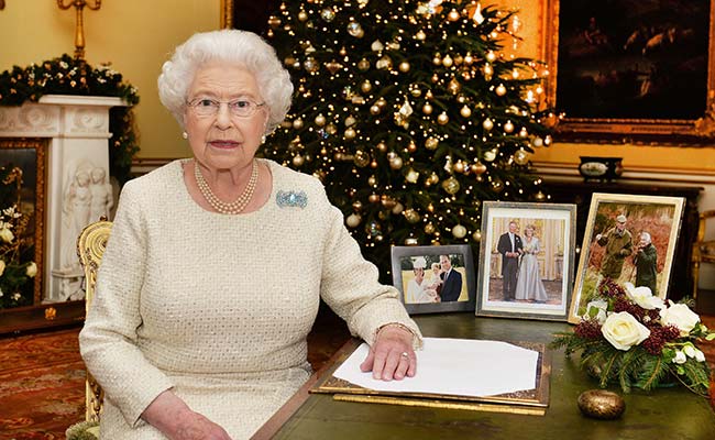 Palace Complains Over Report Queen Elizabeth Backs EU Exit