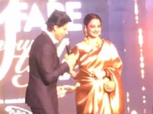 Shah Rukh Khan's Hilarious Exchange With Rekha Will Leave You ROFL