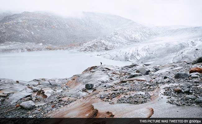 Blankets Cover Swiss Glacier In Vain Effort To Halt Icemelt