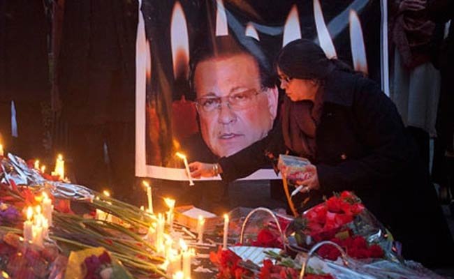 Pakistan Governor Salmaan Taseer's Killer Loses Bid To Review Death Sentence