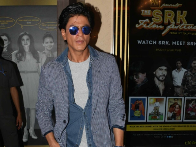 Shah Rukh Explains How He is an 'Accidental Movie Star' to IIM Bangalore