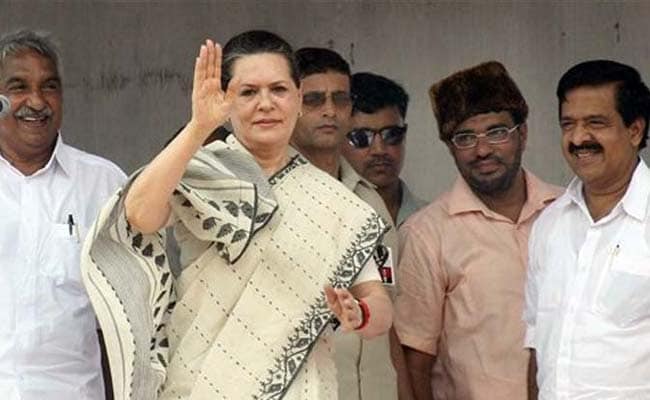 West Bengal Congress Approaches Sonia Gandhi Seeking Seat-Sharing With Left