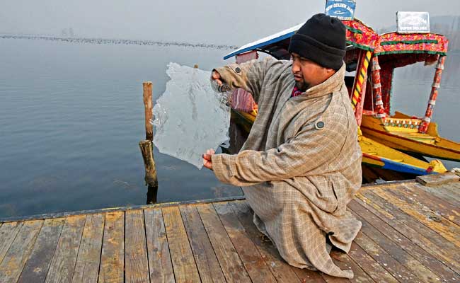 Temperatures Dip In Jammu and Kashmir, Pahalgam Records Minus 8.5 Degrees Celsius