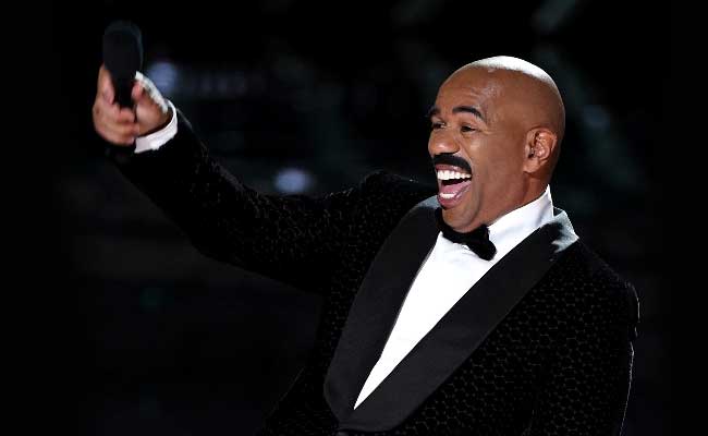 5 Lingering Questions About Steve Harvey's Miss Universe Disaster
