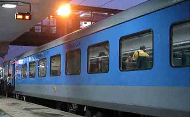 पंजाब सरकार ने की ट्रेन से नि:शुल्क तीर्थयात्रा कार्यक्रम की घोषणा