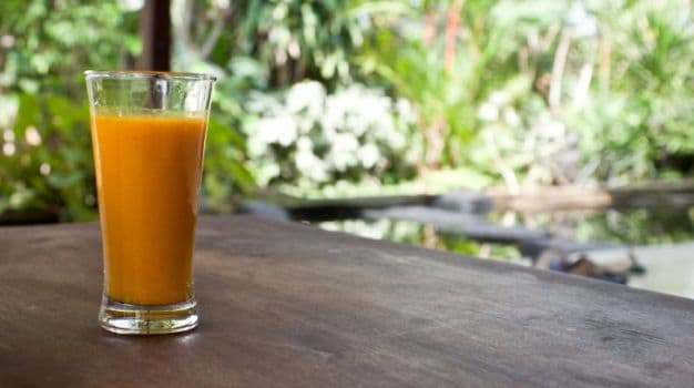 5 Amazing Turmeric Milk (haldi doodh) Benefits: Why Should You Have This Golden Drink