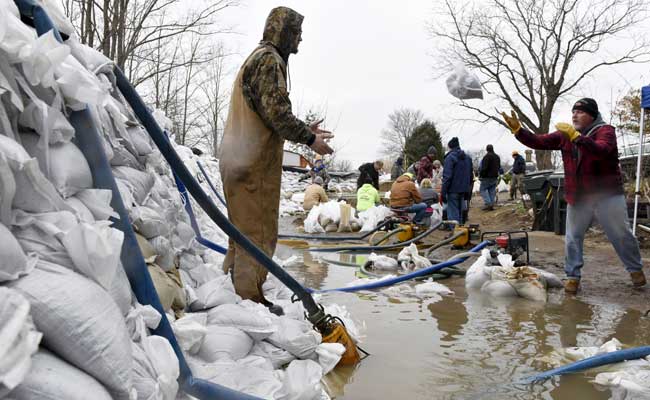 US Midwest Braces For More Flooding As Rain-Swollen Rivers Rise