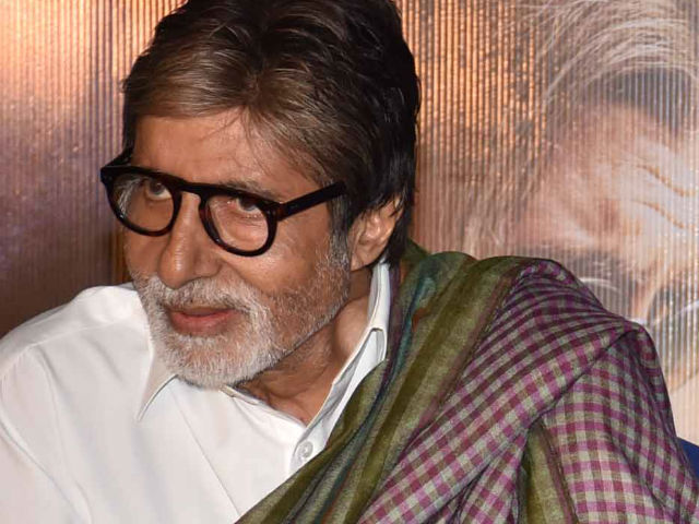 Amitabh Bachchan Reveals Rib is Damaged, Says 'No Worries'