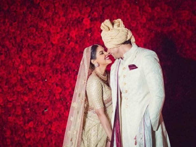 Asin Shares New Pics From Reception. The Newly-Weds Look Wonderful