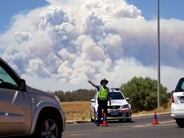 Bushfire Kills 2 In Australia's South West, More Towns Evacuating Bushfire Kills 2 In Australia's South West, More Towns Evacuating