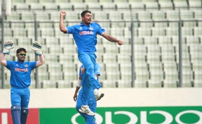 अंडर-19 वर्ल्ड कप क्रिकेट : अवेश खान और सरफराज ने भारत को क्वार्टर फाइनल में पहुंचाया