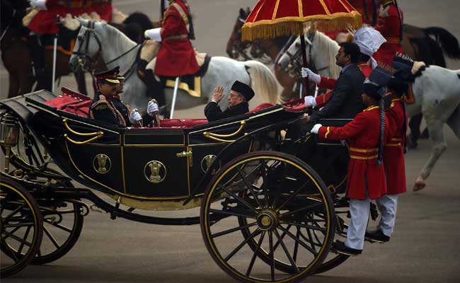 For Beating Retreat Ceremony, President Brings Back The Buggy