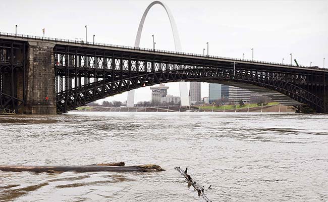 Southern US States Brace For Surging Mississippi River Flooding