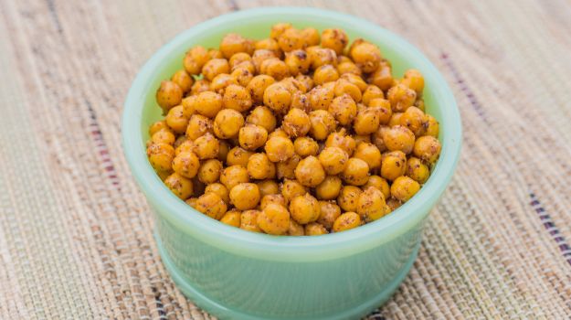 Benefits Of Eating Gram: खाली पेट भीगे चने खाने के 5 गजब के फायदे