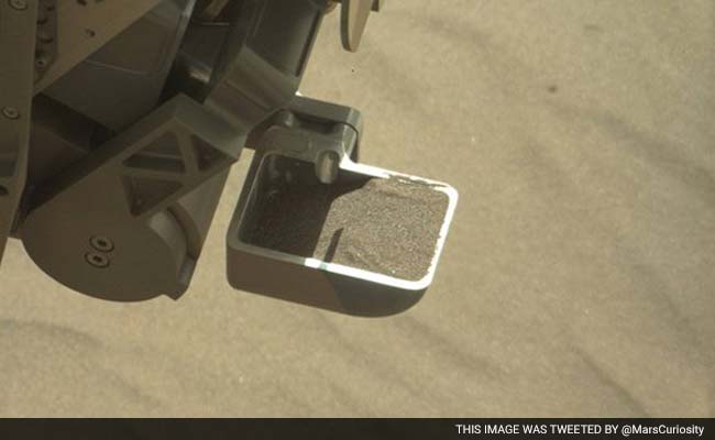 Curiosity Rover Tastes Scooped Sand For First Time On Mars