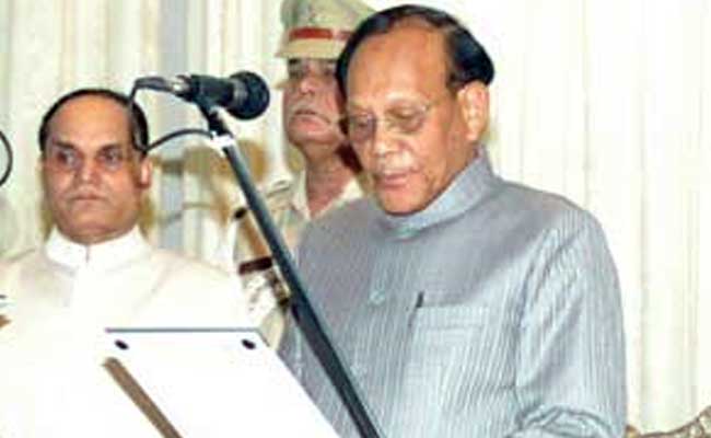 असम : इत्र व्यापारी अजमल की पार्टी में शामिल हुए बिहार-त्रिपुरा के पूर्व राज्यपाल रहे कंवर